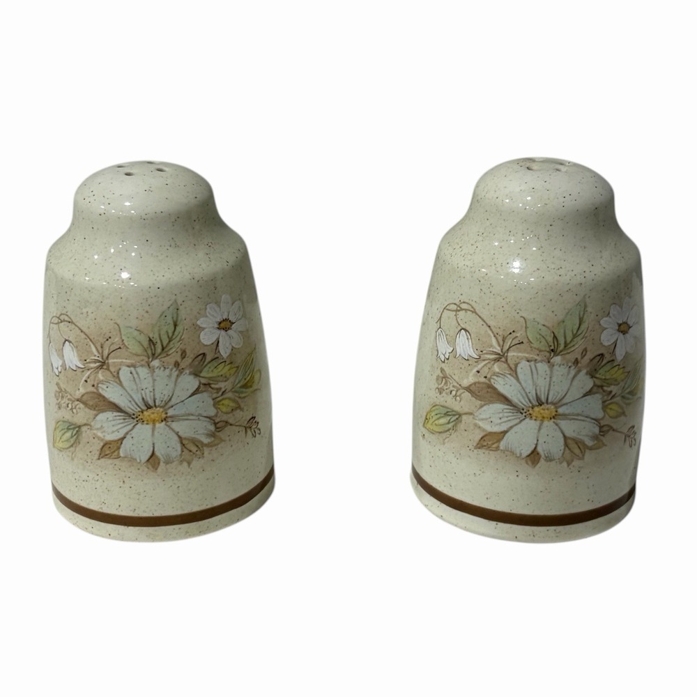 Royal Doulton Lambethware Salt & Pepper Shaker Set Floral England Cottage Core‎